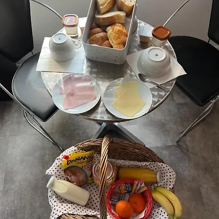 Bed & Breakfast Aux Charmes 1