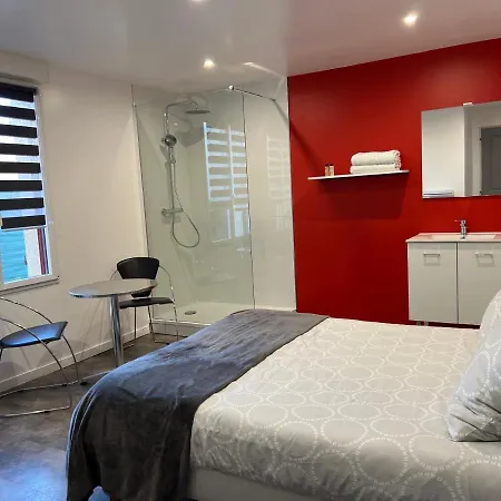 Bed and Breakfast Aux Charmes 1 *